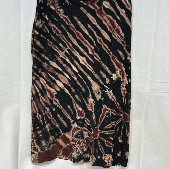 Clearay Tie-Dye Sleeveless Top - Black and Brown sleeveless shirt - Picture 4 of 10